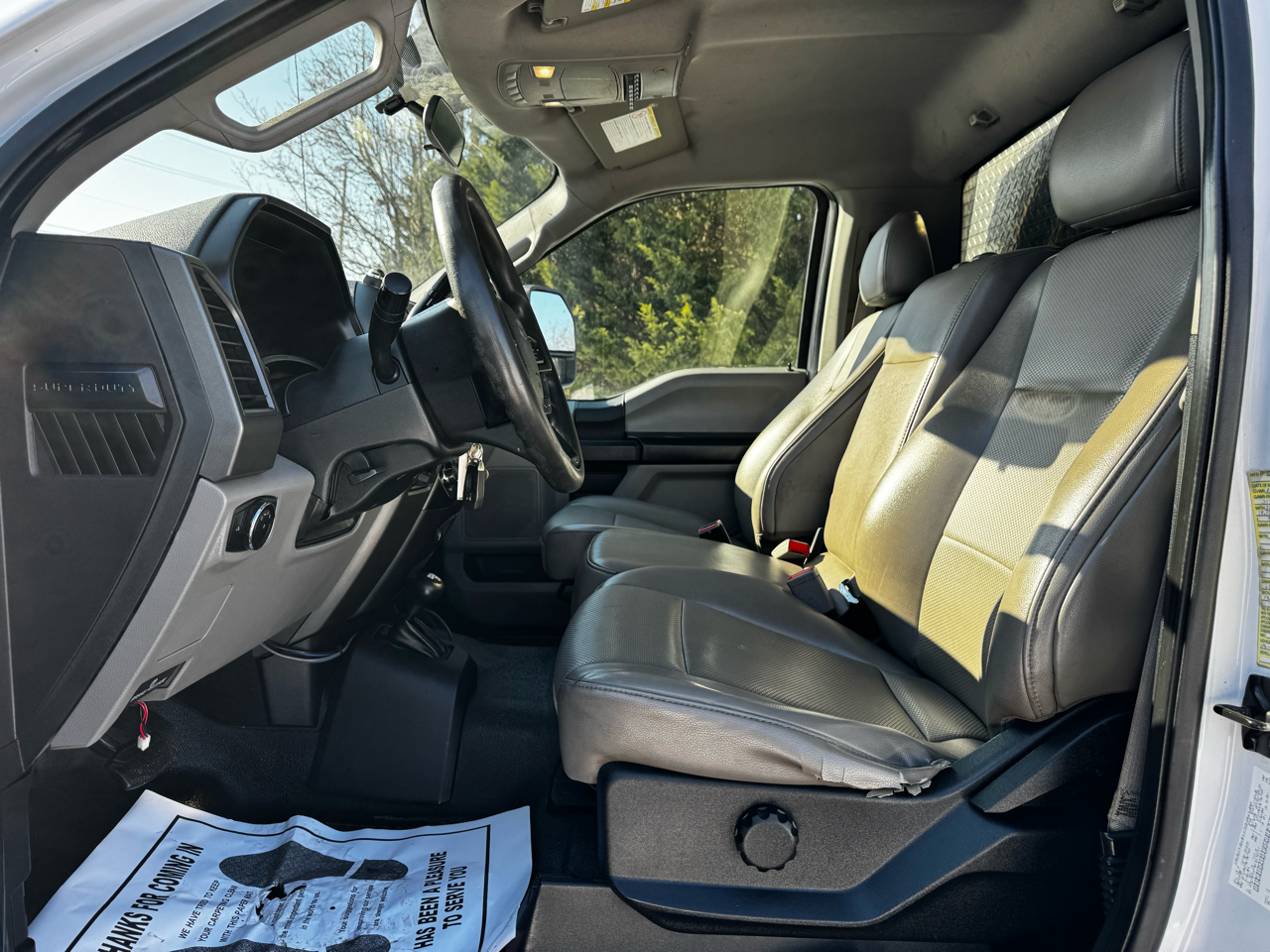 Ford Super Duty F-550 DRW XLT 4WD Reg Cab 145" WB 60" CA 2019