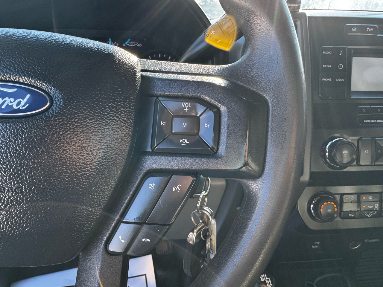 Ford Super Duty F-550 DRW XLT 4WD Reg Cab 145" WB 60" CA 2019