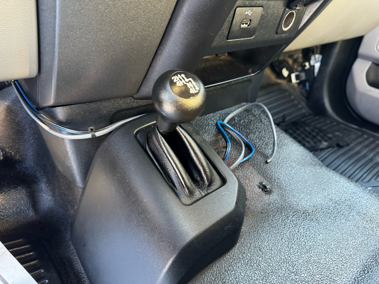 Ford Super Duty F-550 DRW XLT 4WD Reg Cab 145" WB 60" CA 2019