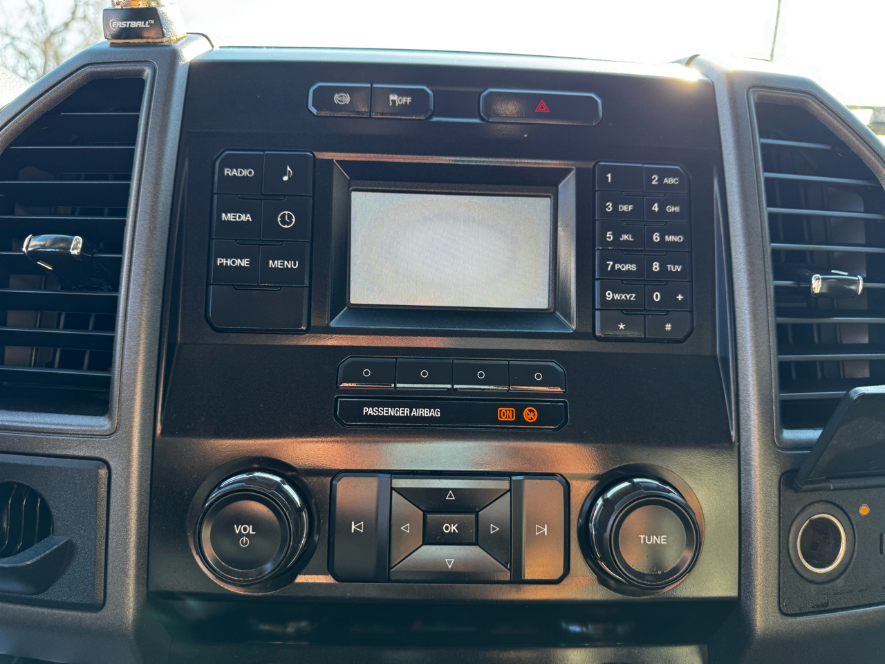 Ford Super Duty F-550 DRW XLT 4WD Reg Cab 145" WB 60" CA 2019