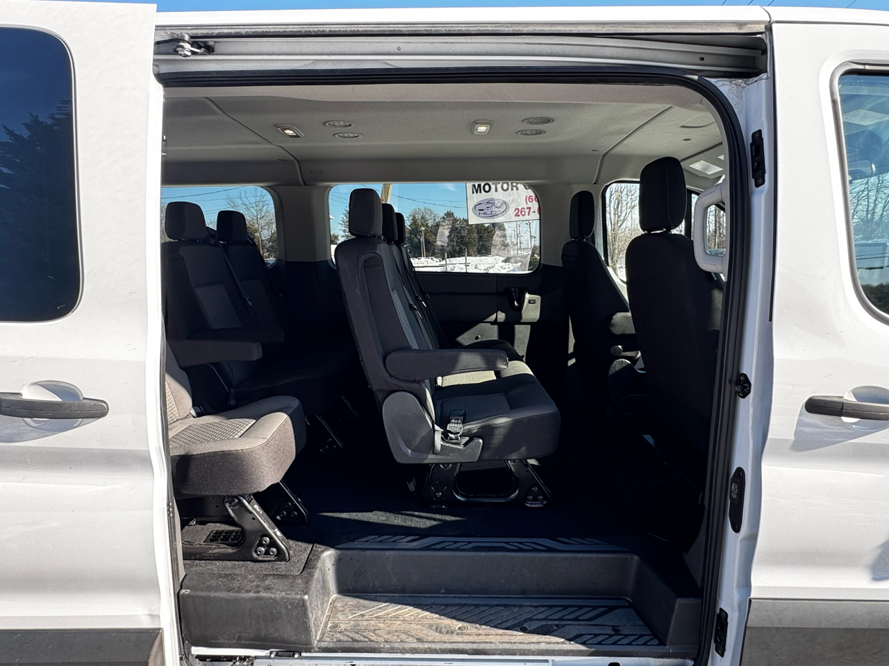 Ford Transit Passenger Wagon T-350 148" Low Roof XLT RWD 2023