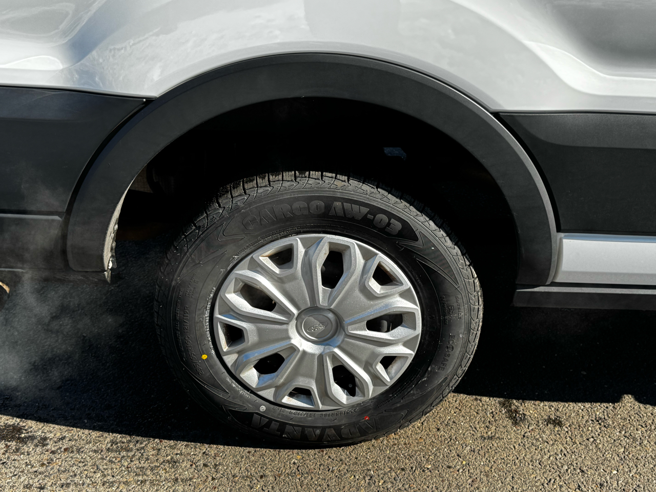 Ford Transit Passenger Wagon T-350 148" Low Roof XLT RWD 2023