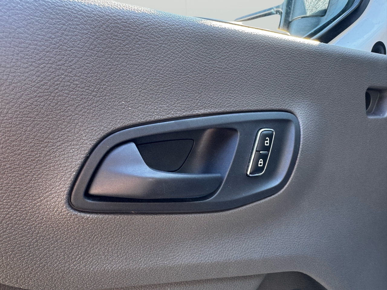 Ford Transit Passenger Wagon T-350 148" Low Roof XLT RWD 2023