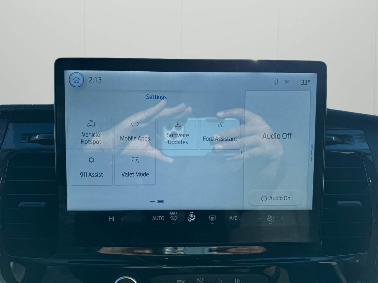 Ford Transit Passenger Wagon T-350 148" Low Roof XLT RWD 2023