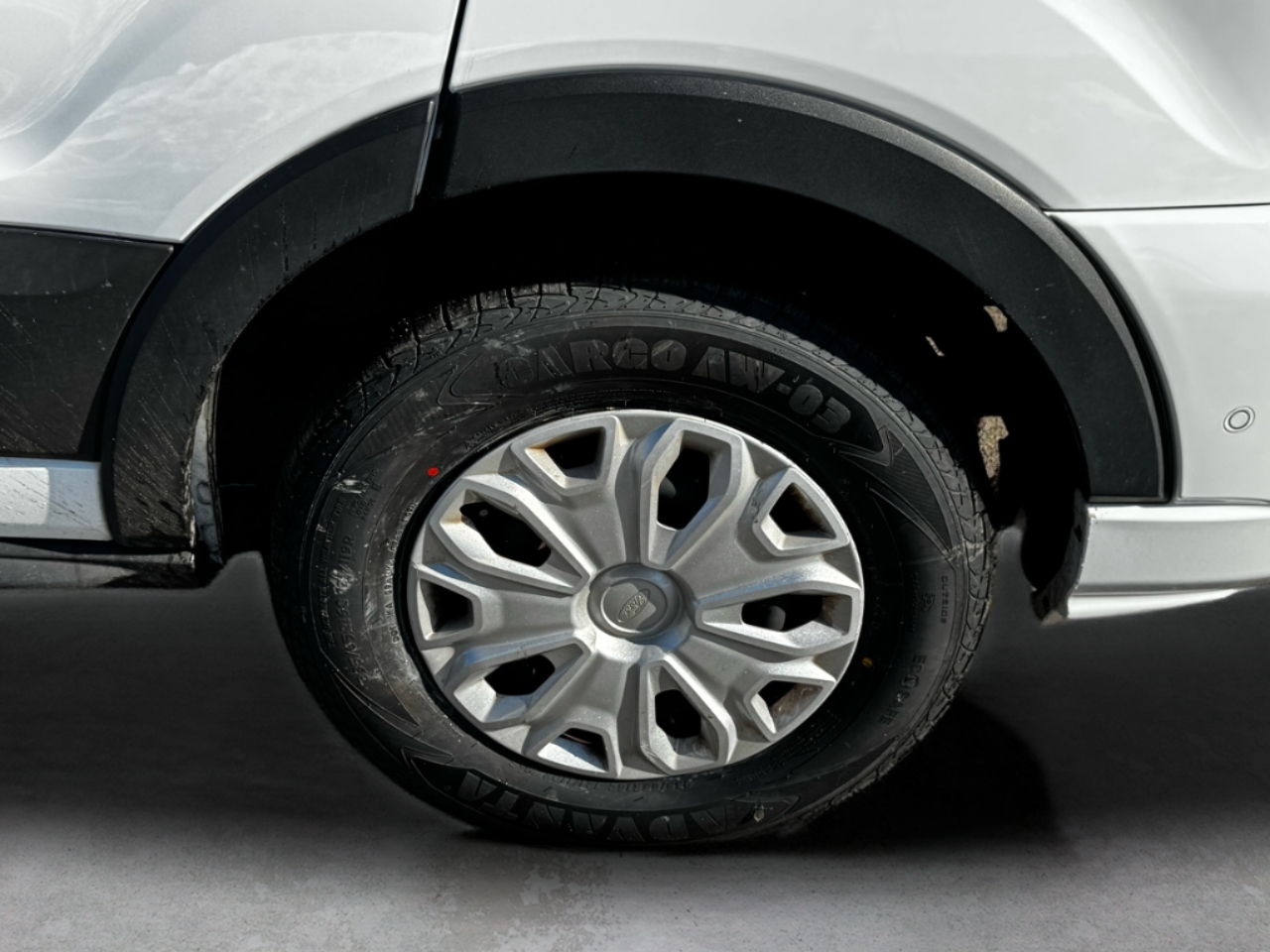 Ford Transit Passenger Wagon T-350 148" Low Roof XLT RWD 2023