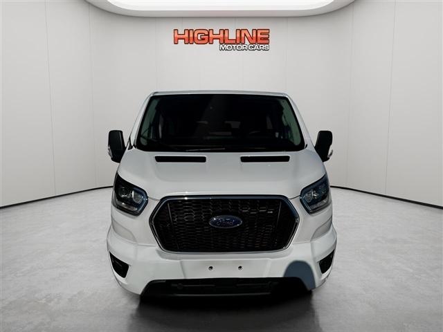Ford Transit Passenger Wagon T-350 148" Low Roof XLT RWD 2023