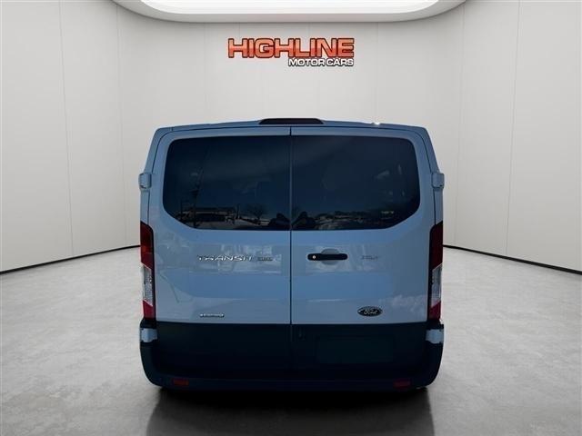 Ford Transit Passenger Wagon T-350 148" Low Roof XLT RWD 2023