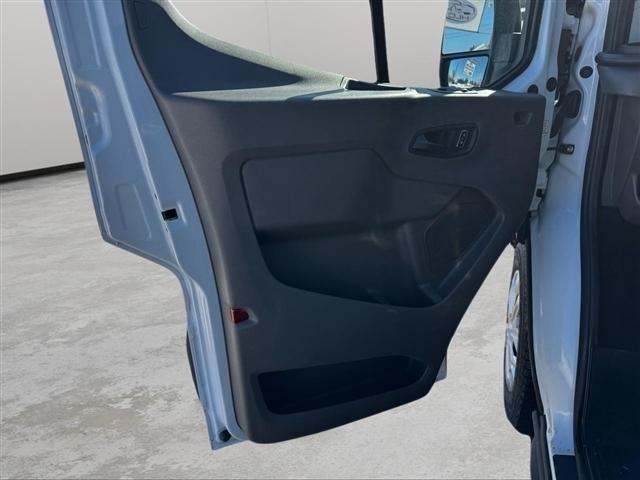 Ford Transit Passenger Wagon T-350 148" Low Roof XLT RWD 2023