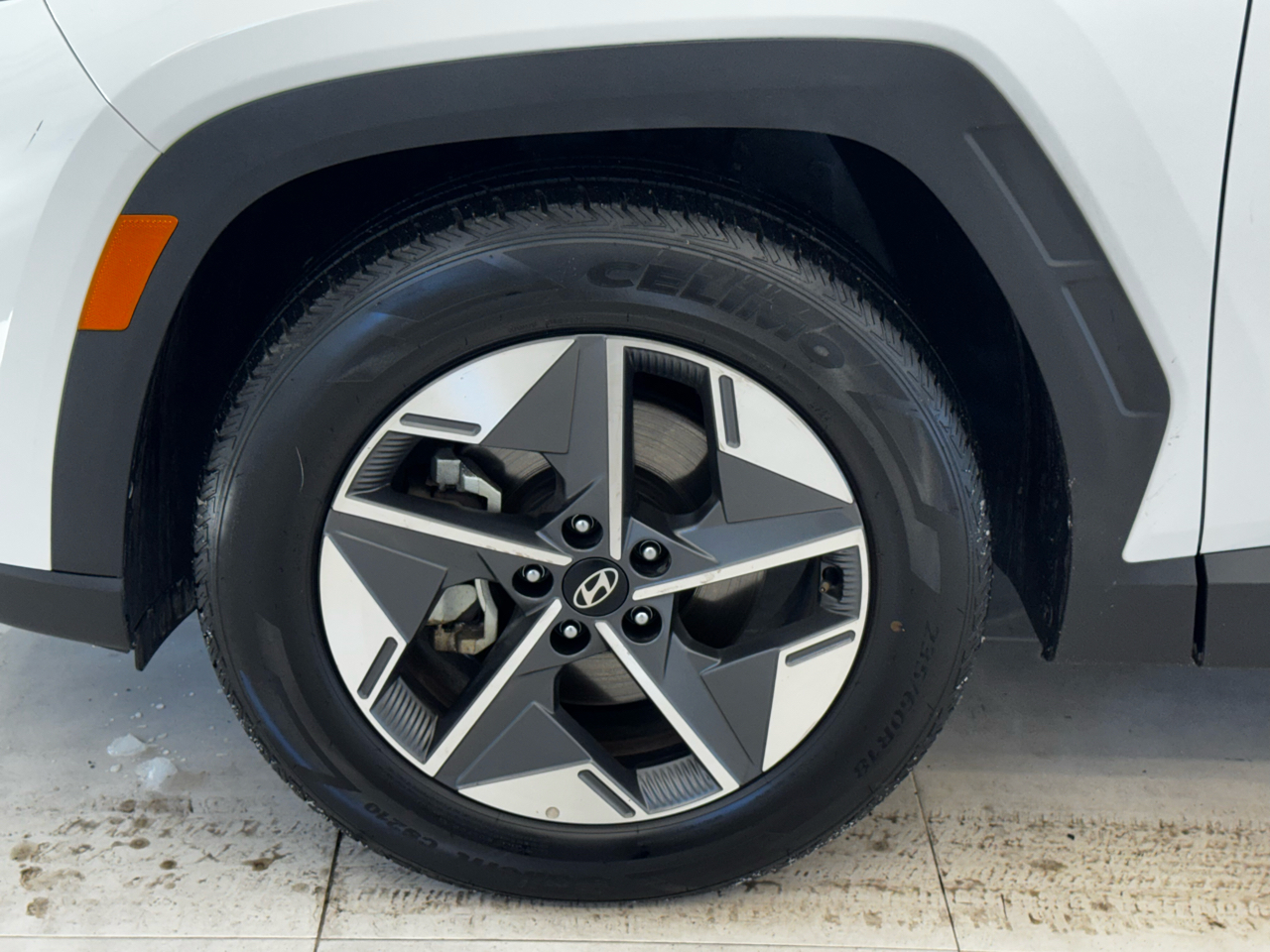 Hyundai Tucson SEL FWD 2025