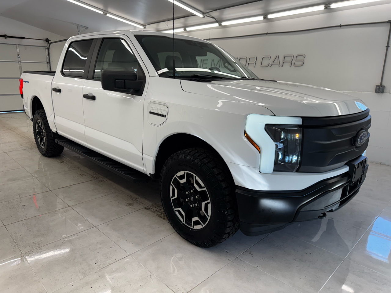 Ford F-150 Lightning LARIAT 4WD SuperCrew 5.5' Box 2022