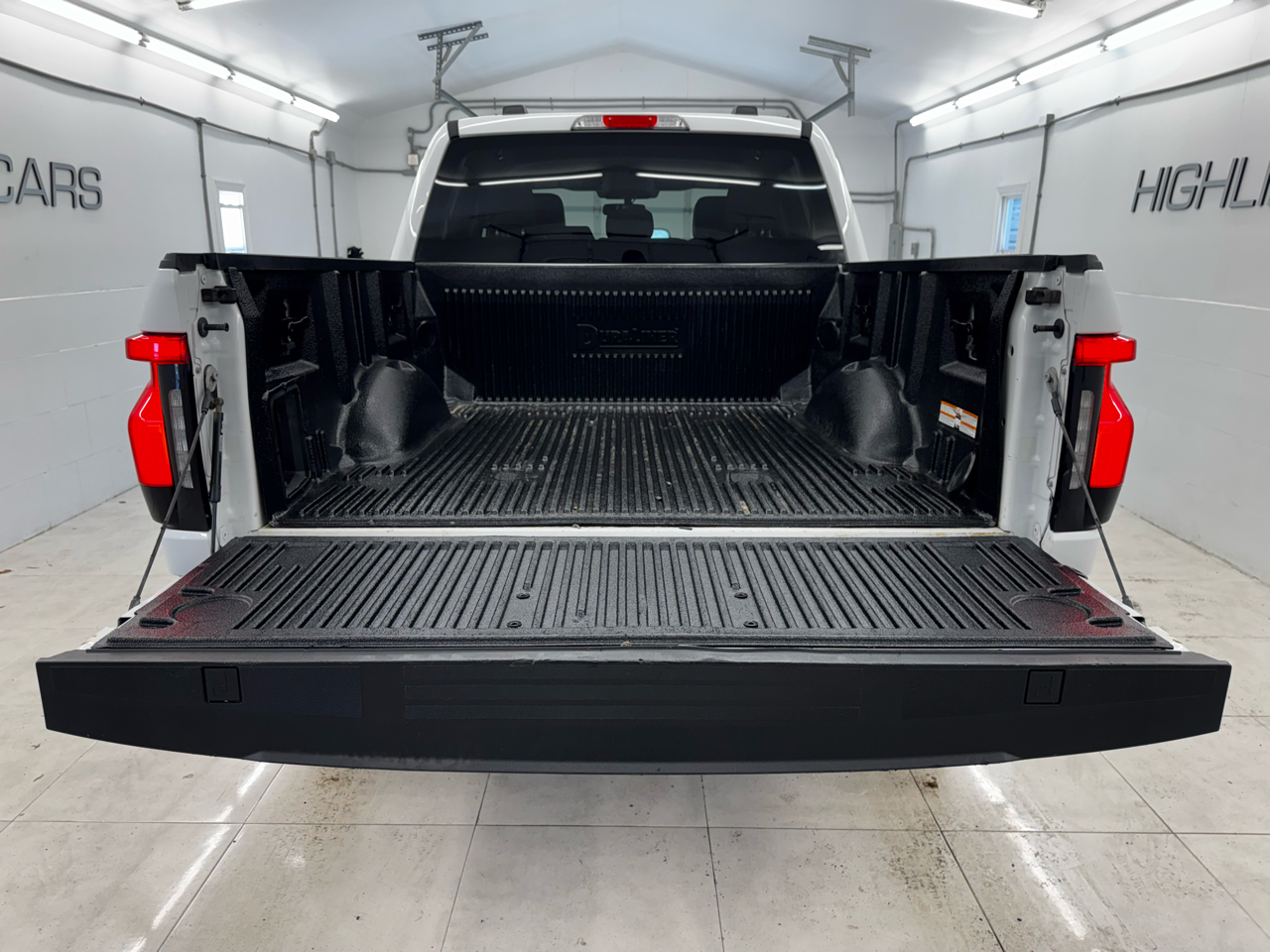 Ford F-150 Lightning LARIAT 4WD SuperCrew 5.5' Box 2022