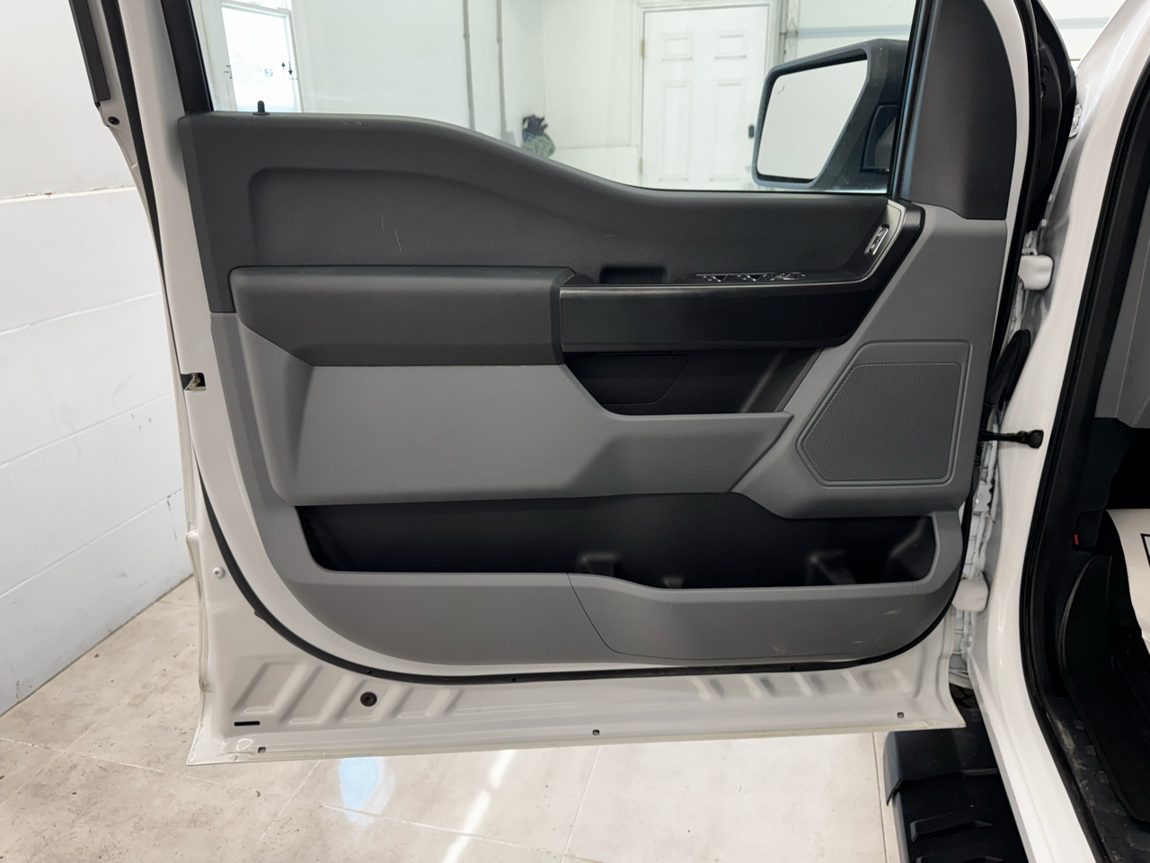 Ford F-150 Lightning LARIAT 4WD SuperCrew 5.5' Box 2022