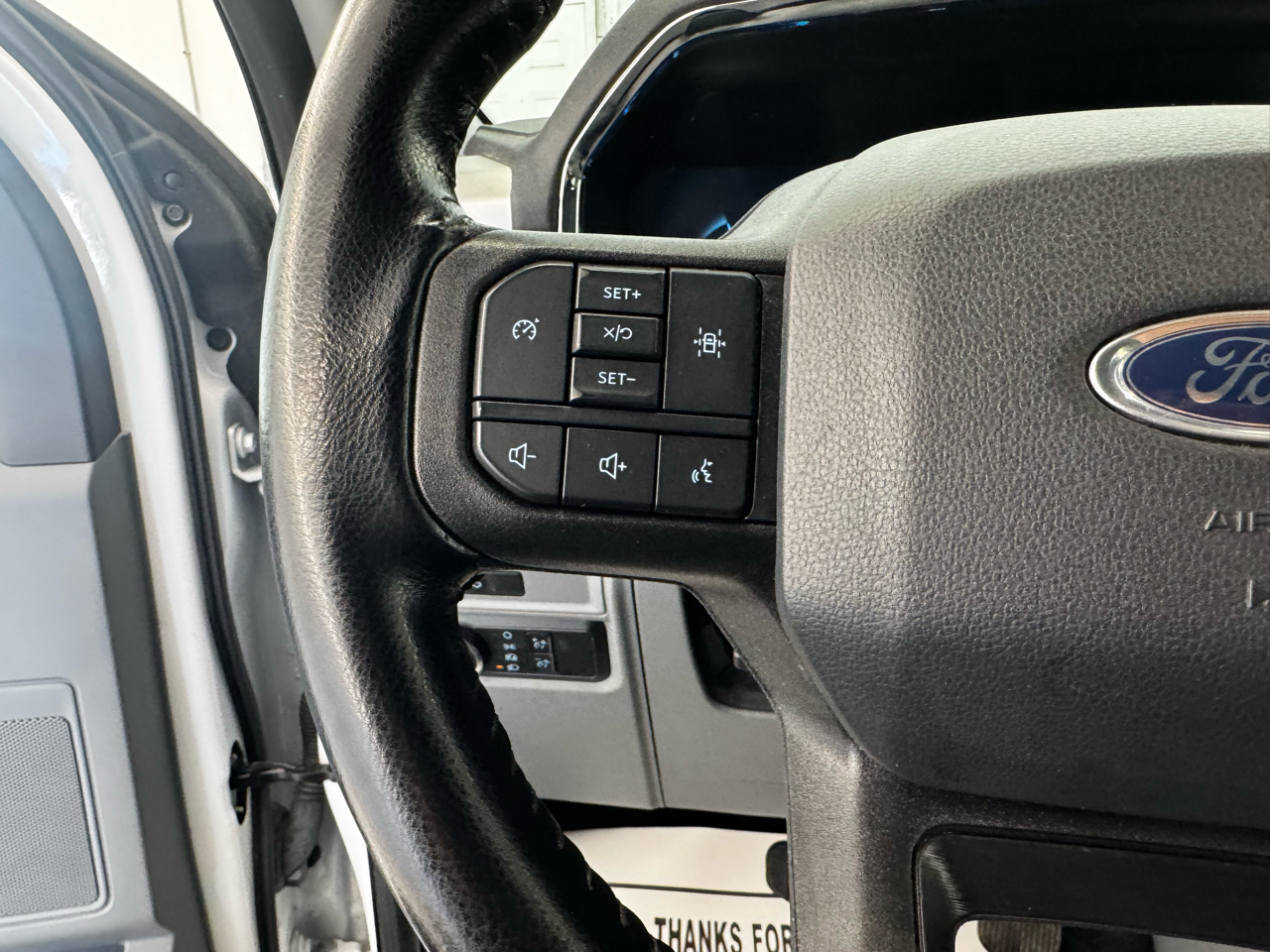 Ford F-150 Lightning LARIAT 4WD SuperCrew 5.5' Box 2022