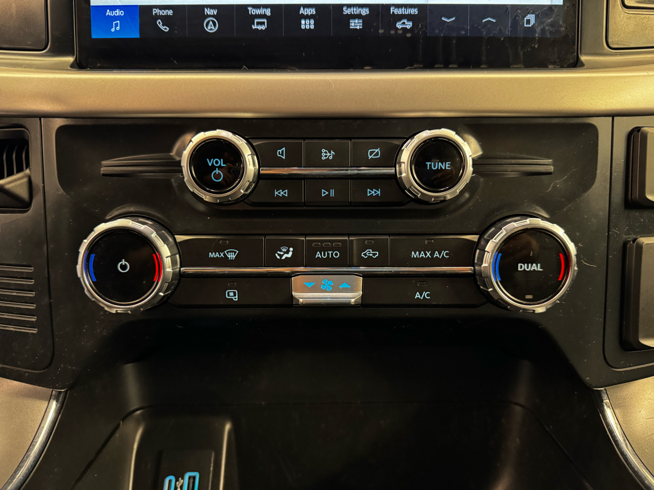 Ford F-150 Lightning LARIAT 4WD SuperCrew 5.5' Box 2022