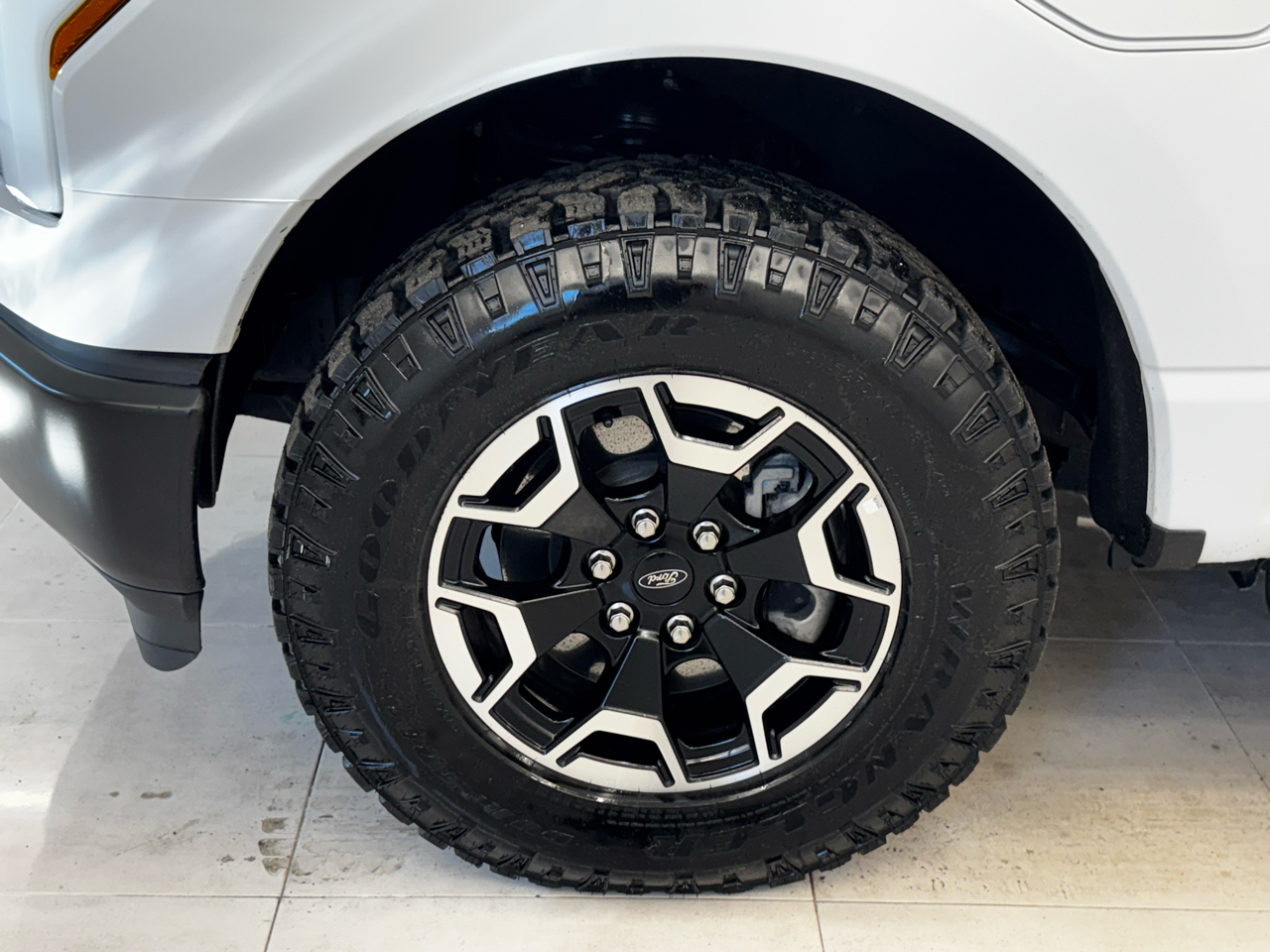 Ford F-150 Lightning LARIAT 4WD SuperCrew 5.5' Box 2022