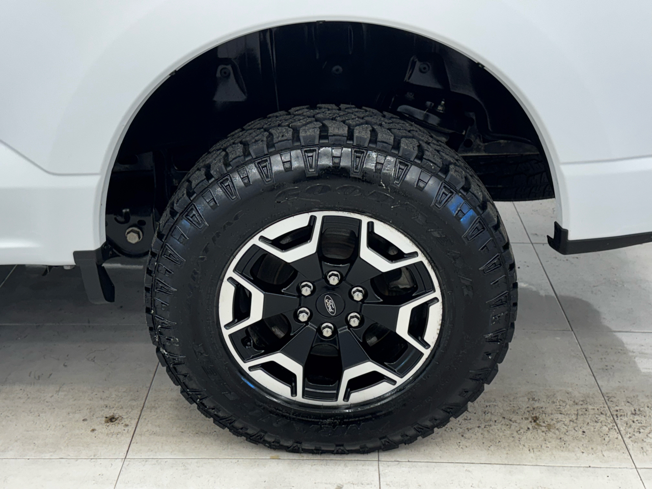 Ford F-150 Lightning LARIAT 4WD SuperCrew 5.5' Box 2022