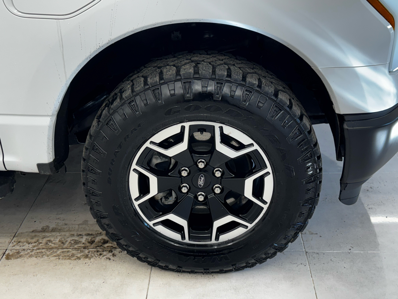 Ford F-150 Lightning LARIAT 4WD SuperCrew 5.5' Box 2022