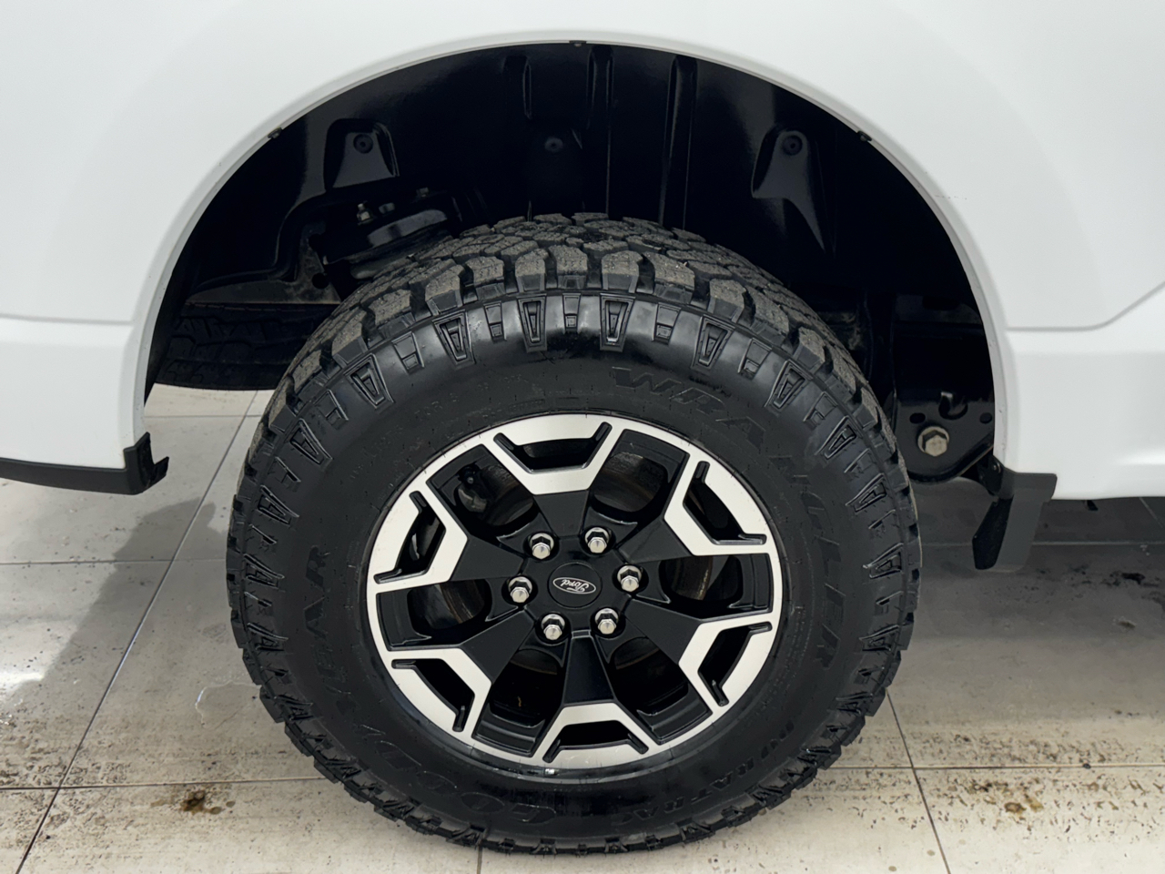 Ford F-150 Lightning LARIAT 4WD SuperCrew 5.5' Box 2022