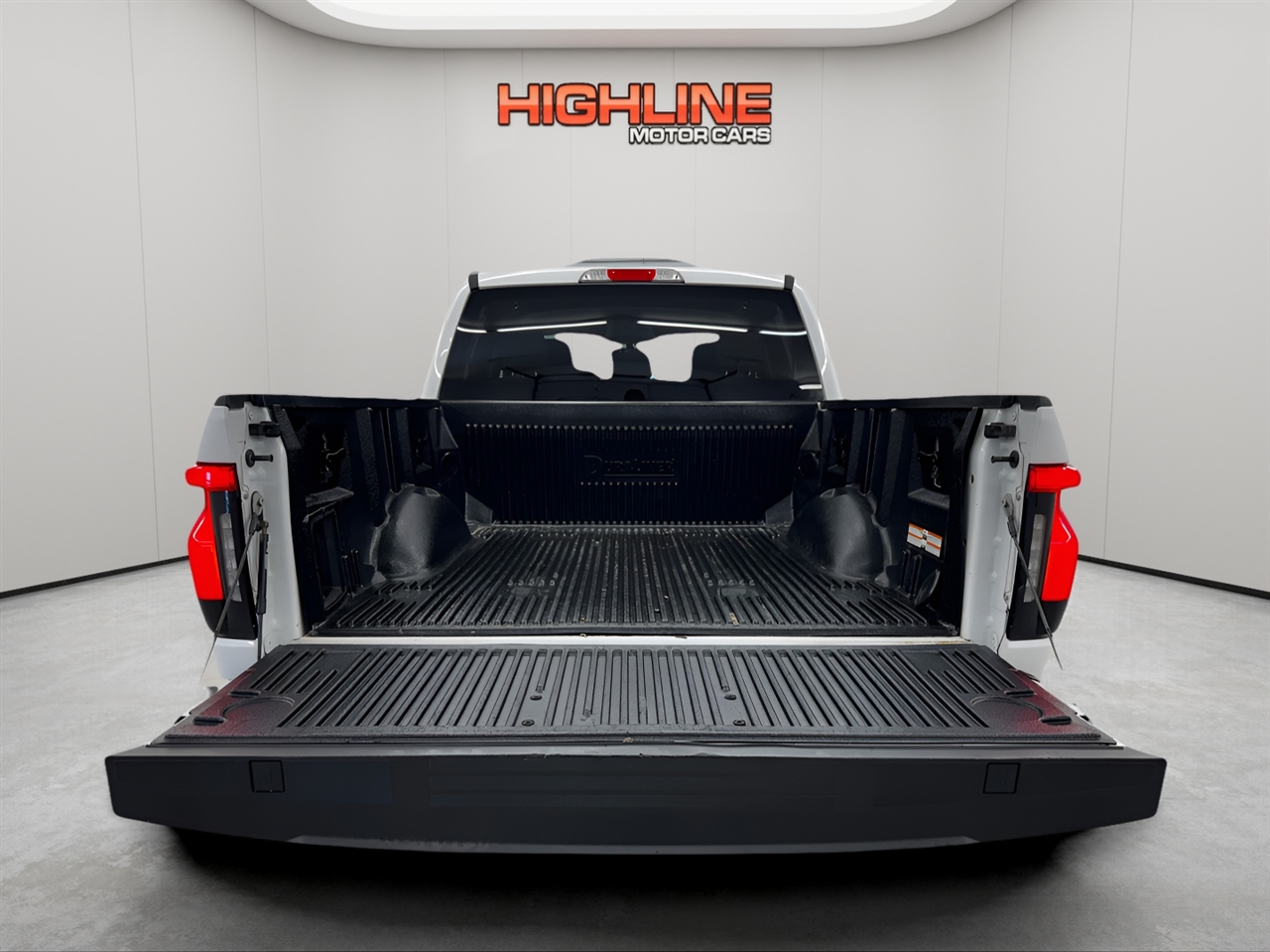 Ford F-150 Lightning Pro 4WD SuperCrew 5.5' Box 2022