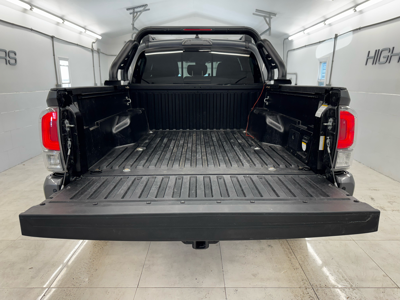 Toyota Tacoma 4WD TRD Off Road Double Cab 5' Bed V6 MT (Natl) 2023