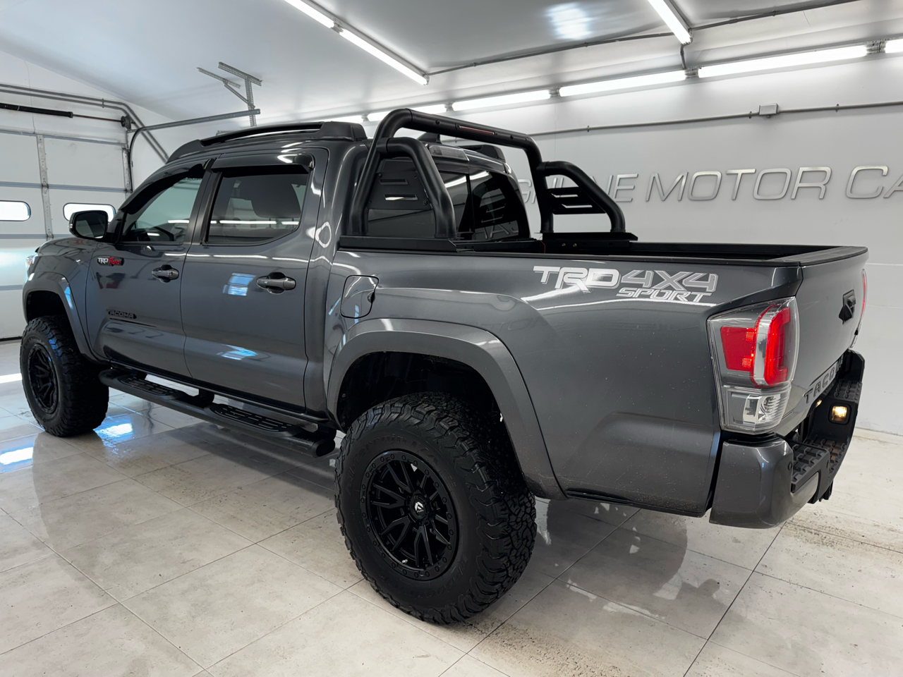 Toyota Tacoma 4WD TRD Off Road Double Cab 5' Bed V6 MT (Natl) 2023