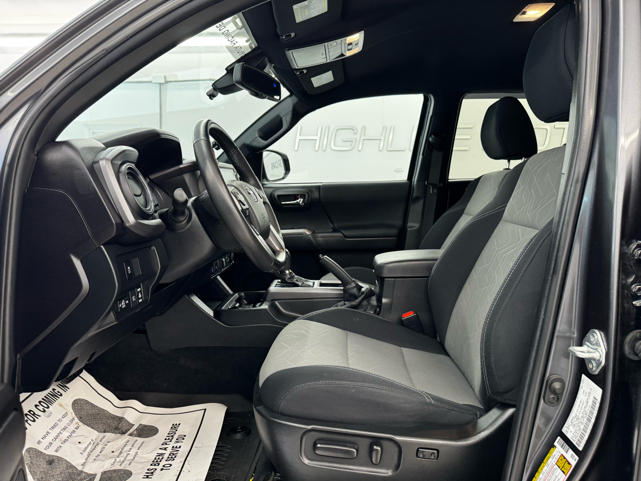 Toyota Tacoma 4WD TRD Off Road Double Cab 5' Bed V6 MT (Natl) 2023