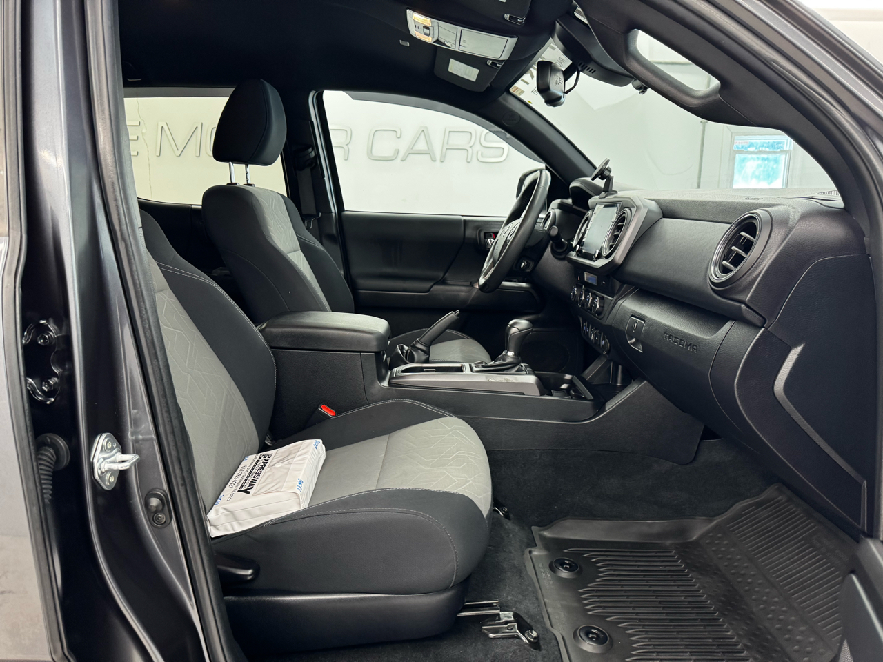 Toyota Tacoma 4WD TRD Off Road Double Cab 5' Bed V6 MT (Natl) 2023