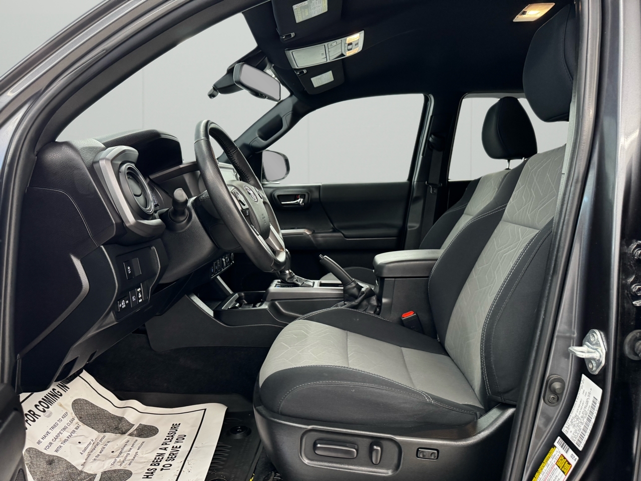 Toyota Tacoma 4WD TRD Off Road Double Cab 5' Bed V6 MT (Natl) 2023