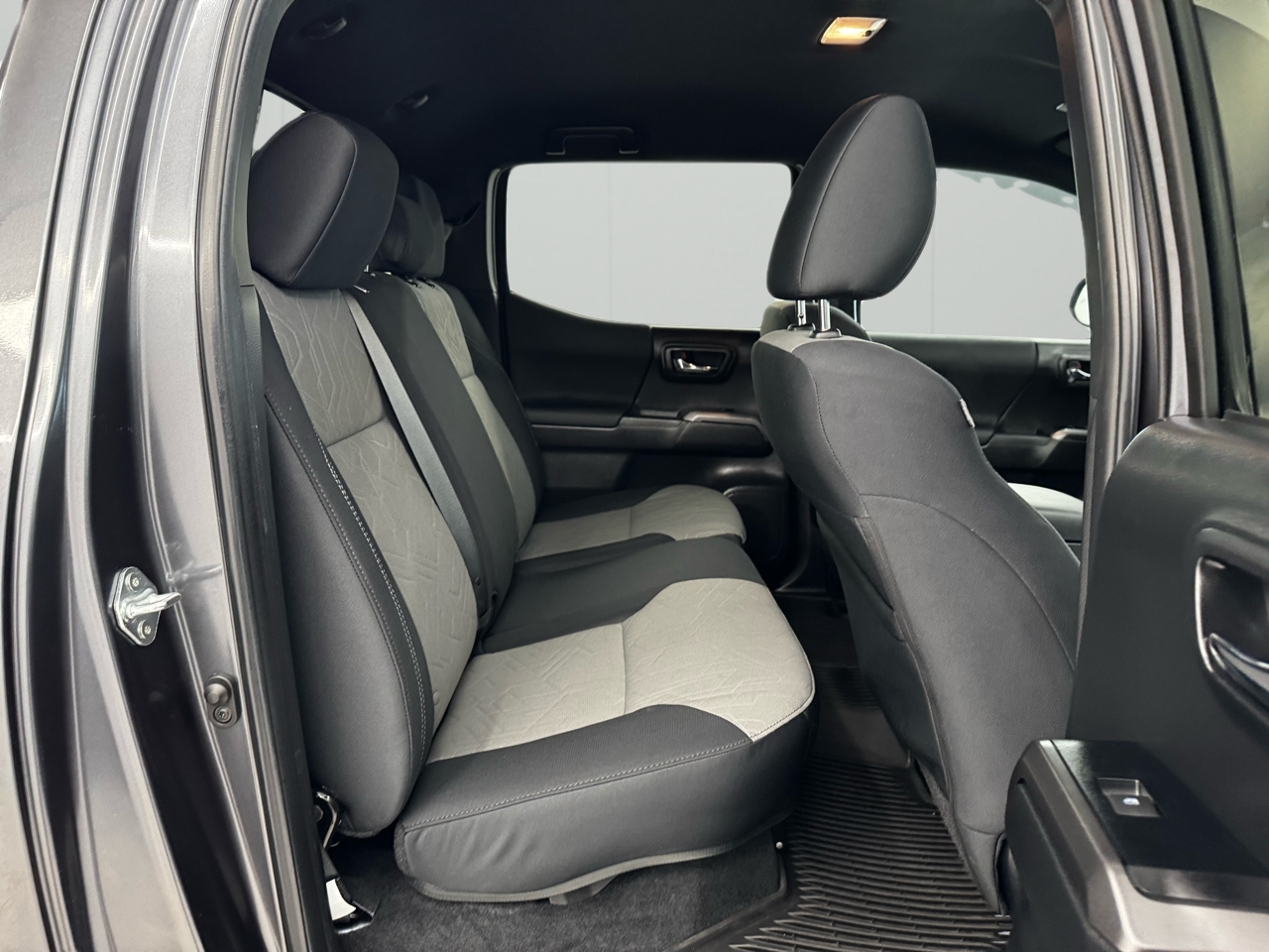 Toyota Tacoma 4WD TRD Off Road Double Cab 5' Bed V6 MT (Natl) 2023