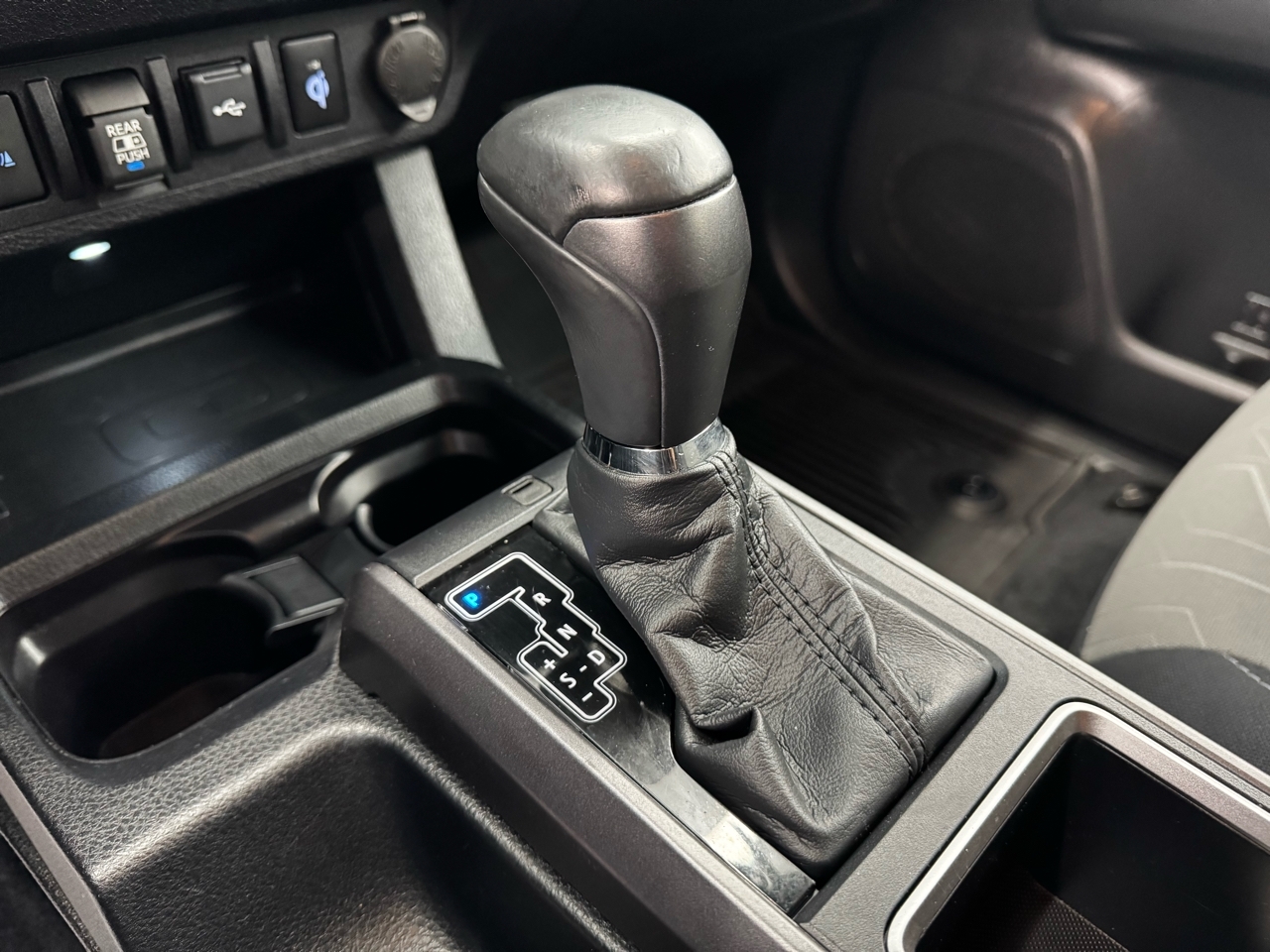 Toyota Tacoma 4WD TRD Off Road Double Cab 5' Bed V6 MT (Natl) 2023