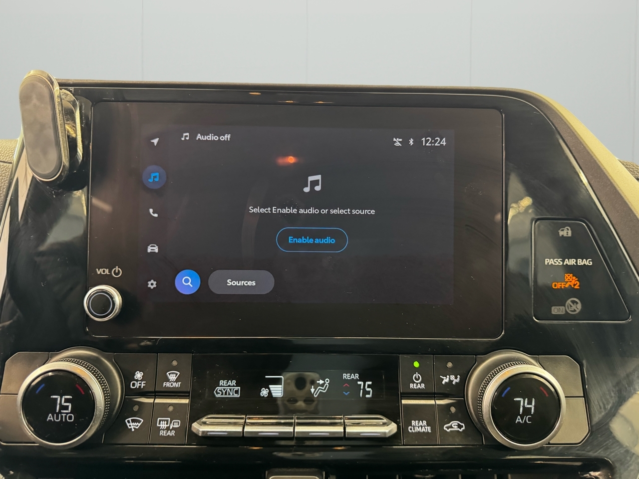 Toyota Highlander Hybrid LE AWD (Natl) 2023