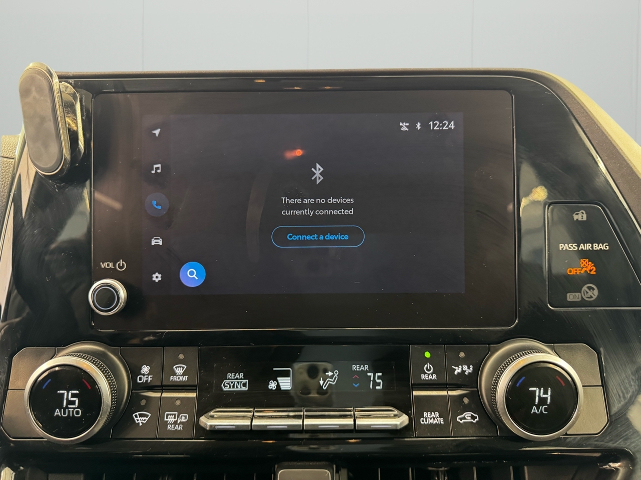 Toyota Highlander Hybrid LE AWD (Natl) 2023