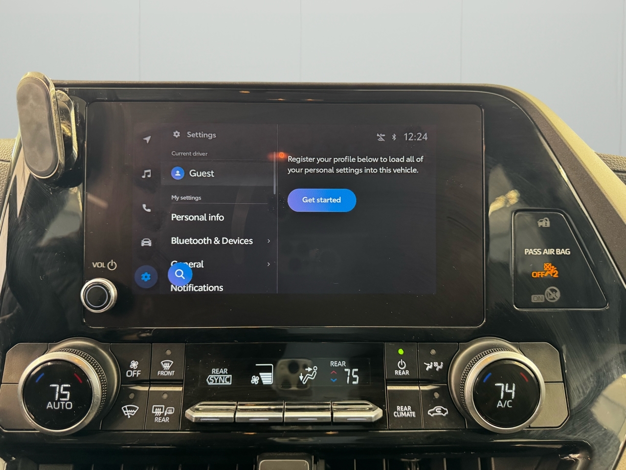 Toyota Highlander Hybrid LE AWD (Natl) 2023