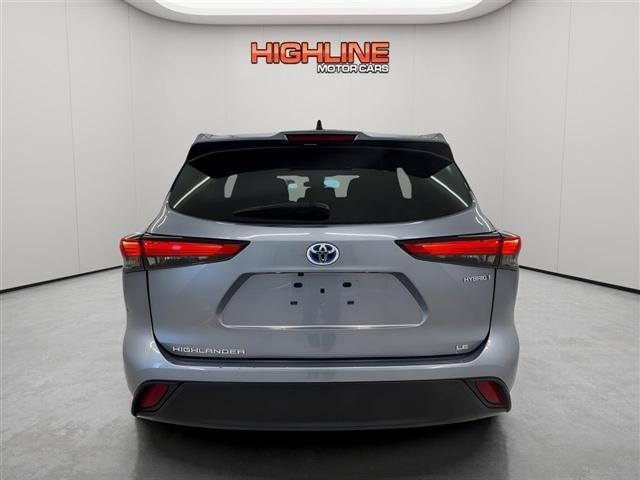 Toyota Highlander Hybrid LE AWD (Natl) 2023