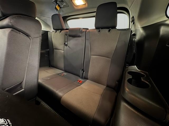 Toyota Highlander Hybrid LE AWD (Natl) 2023