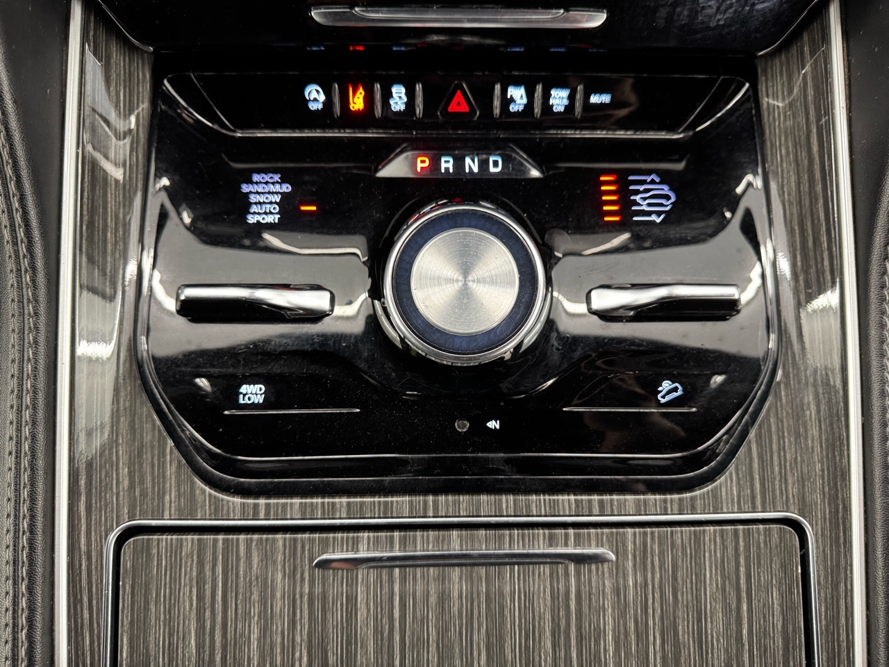 Jeep Wagoneer Series III 4x4 2022