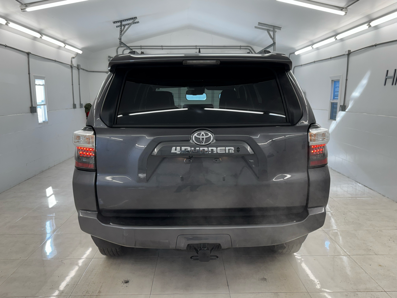 Toyota 4Runner SR5 Premium 4WD (Natl) 2022