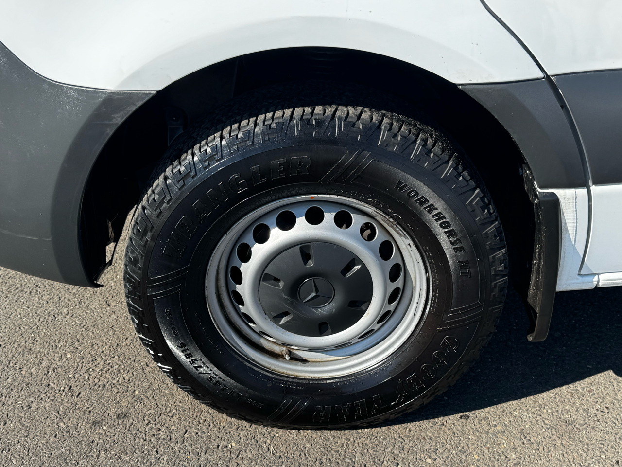 Mercedes-Benz Sprinter Van 2500 High Roof V6 170" RWD 2020