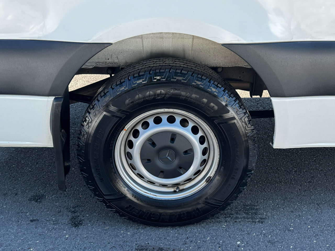 Mercedes-Benz Sprinter Van 2500 High Roof V6 170" RWD 2020