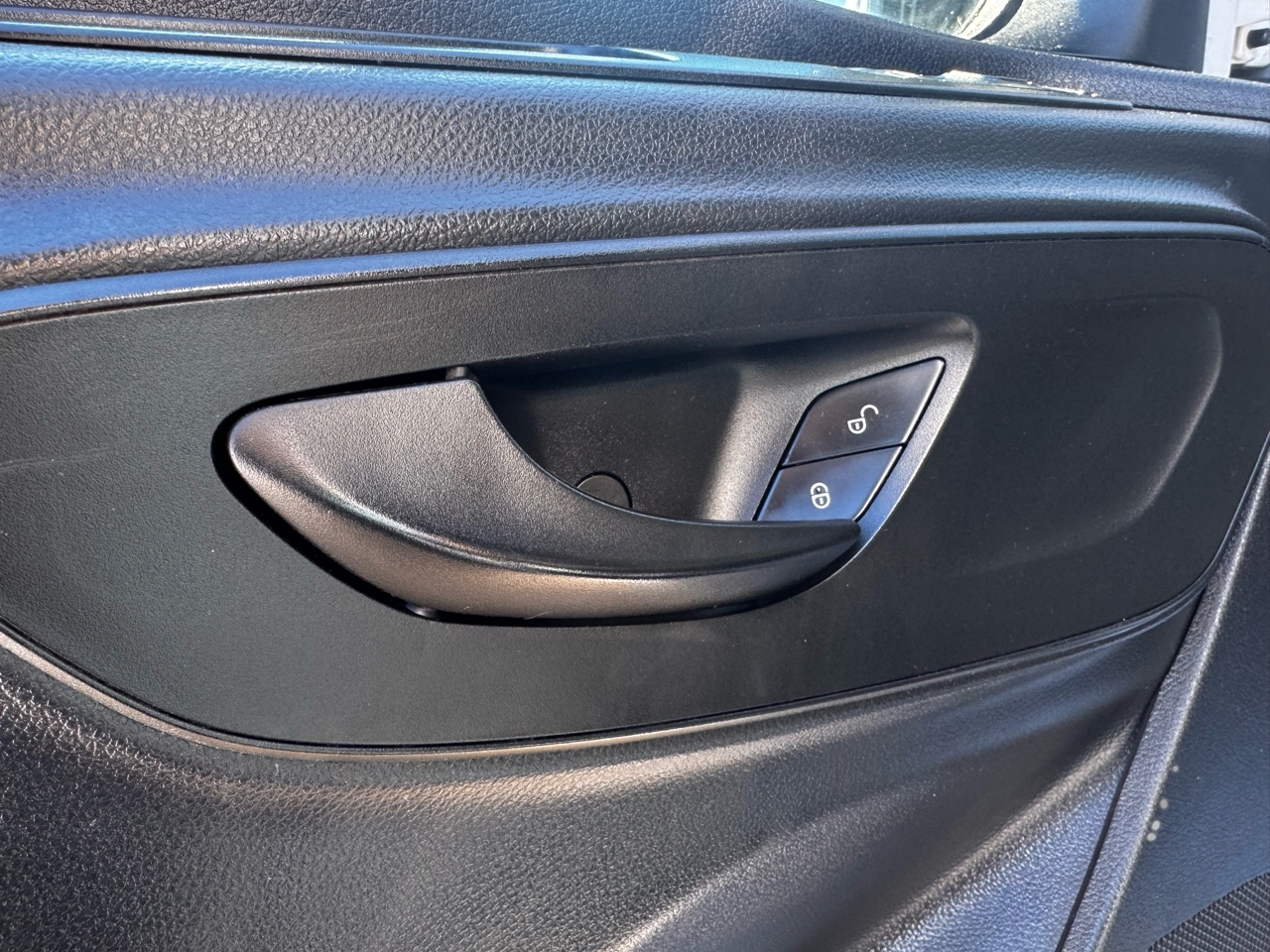 Mercedes-Benz Sprinter Van 2500 High Roof V6 170" RWD 2020