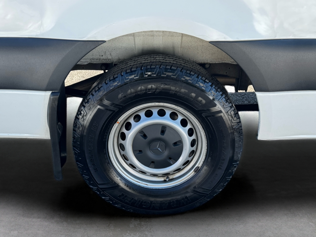 Mercedes-Benz Sprinter Van 2500 High Roof V6 170" RWD 2020