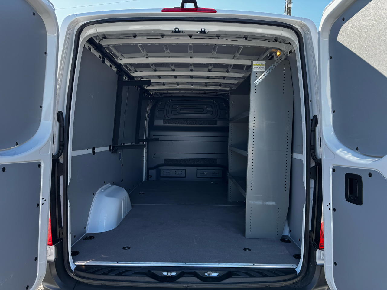 Mercedes-Benz Sprinter Van 2500 Standard Roof I4 Diesel 144" RWD 2024