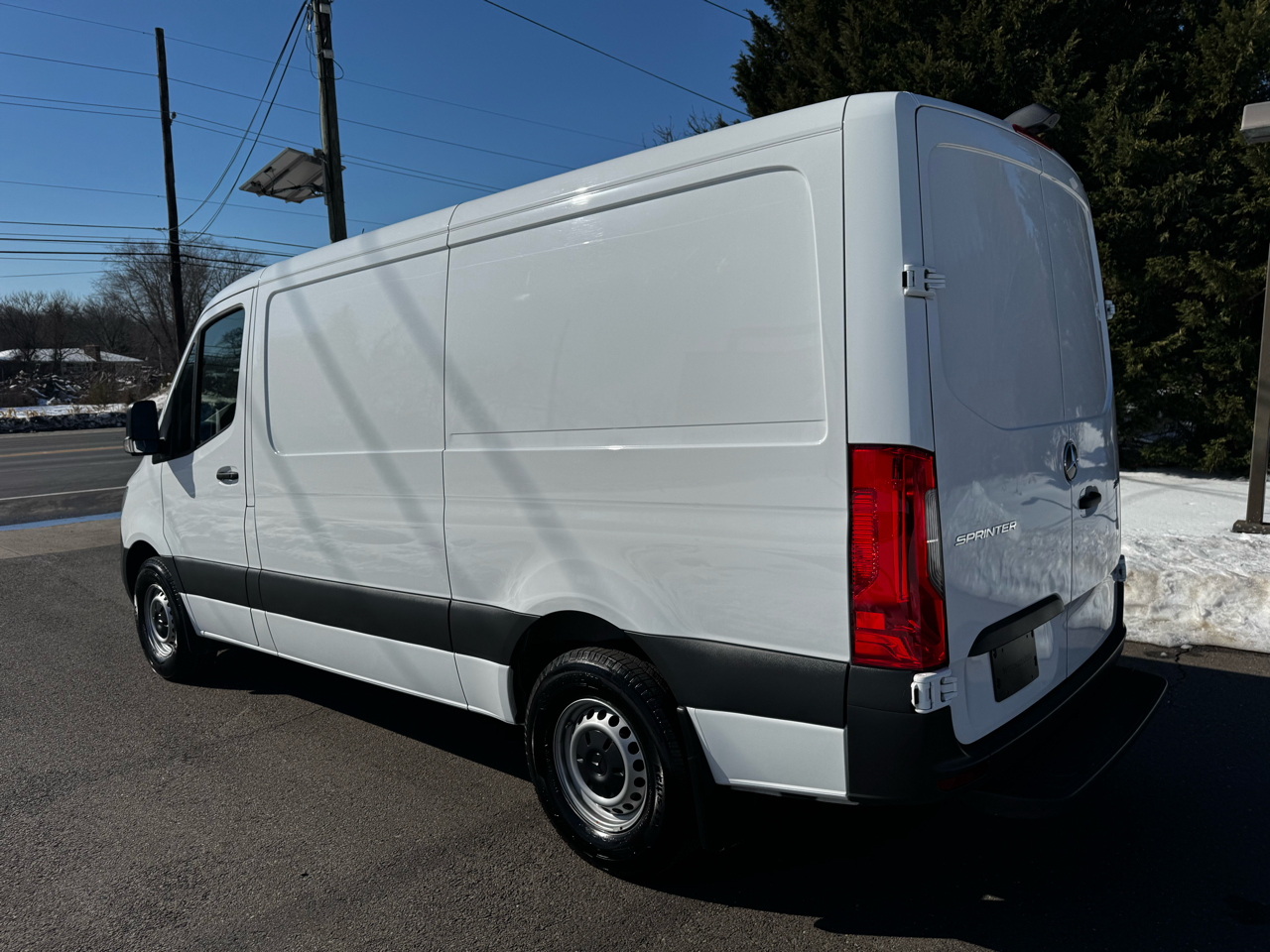 Mercedes-Benz Sprinter Van 2500 Standard Roof I4 Diesel 144" RWD 2024