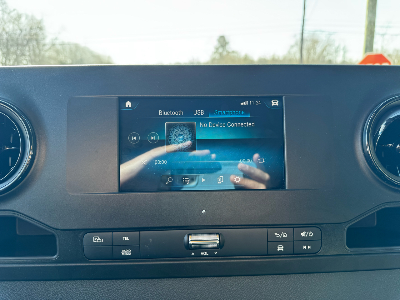 Mercedes-Benz Sprinter Van 2500 Standard Roof I4 Diesel 144" RWD 2024