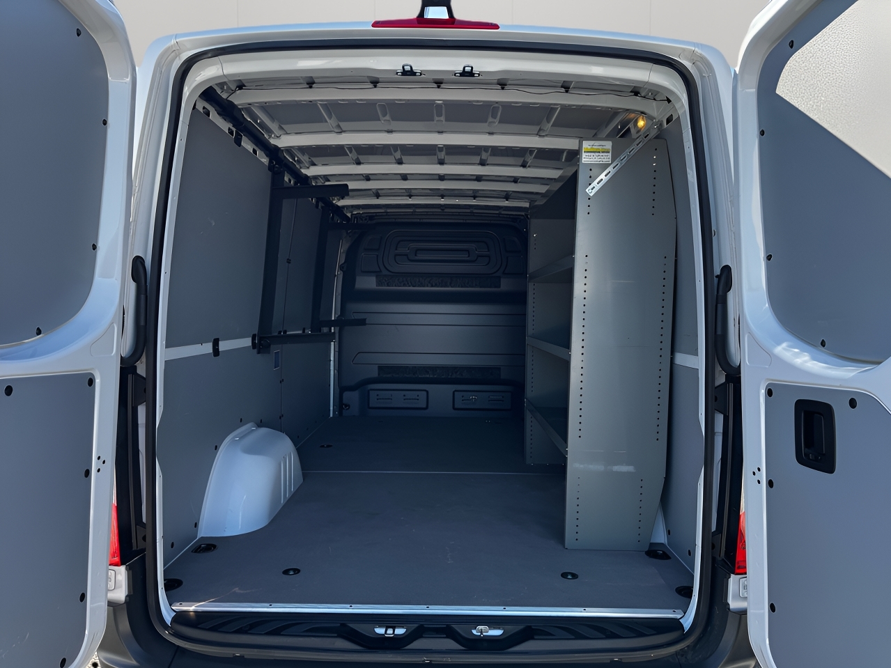 Mercedes-Benz Sprinter Van 2500 Standard Roof I4 Diesel 144" RWD 2024