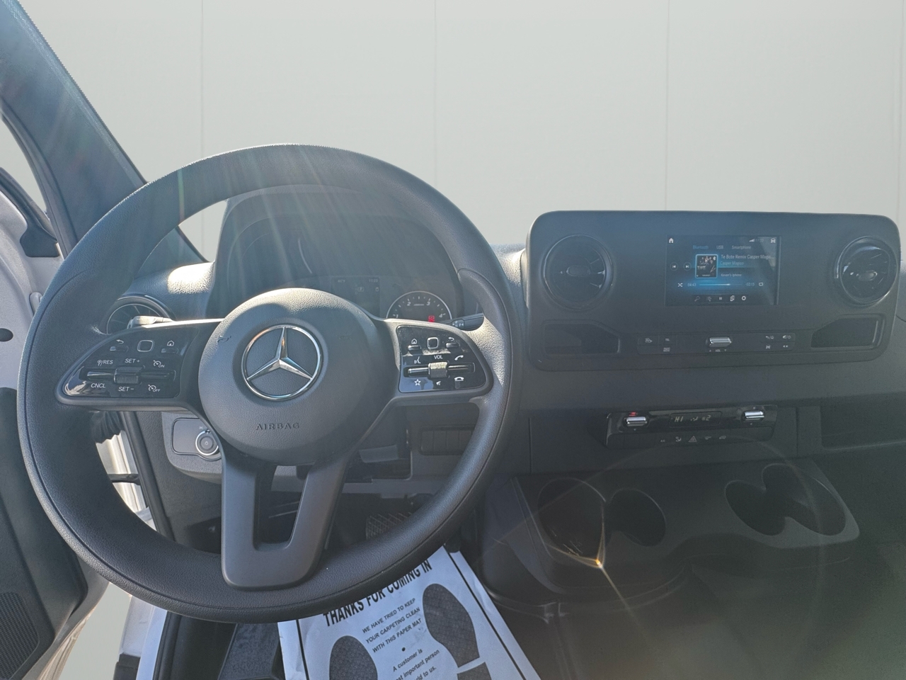 Mercedes-Benz Sprinter Van 2500 Standard Roof I4 Diesel 144" RWD 2024