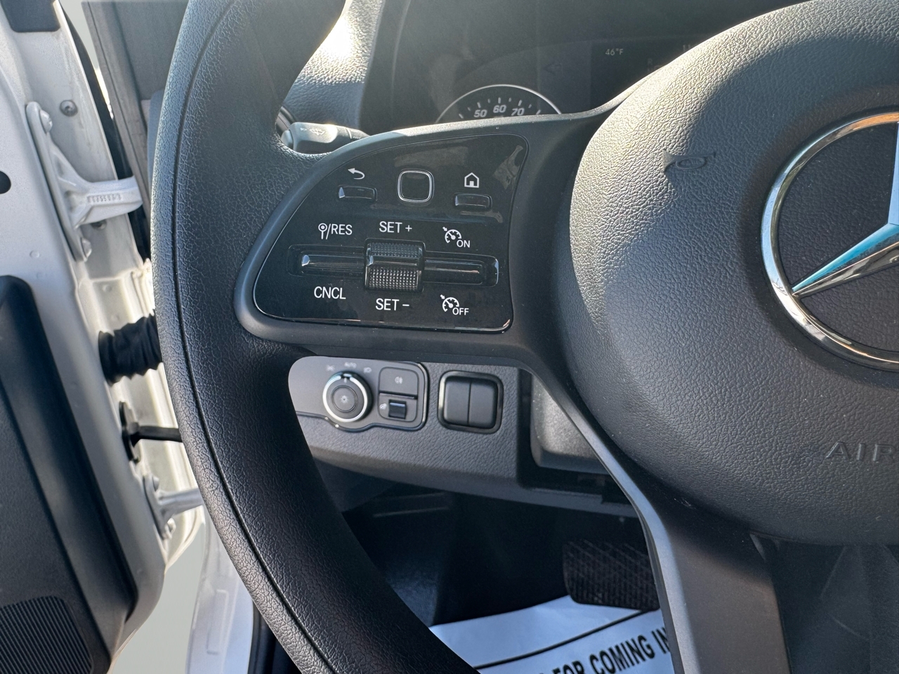 Mercedes-Benz Sprinter Van 2500 Standard Roof I4 Diesel 144" RWD 2024