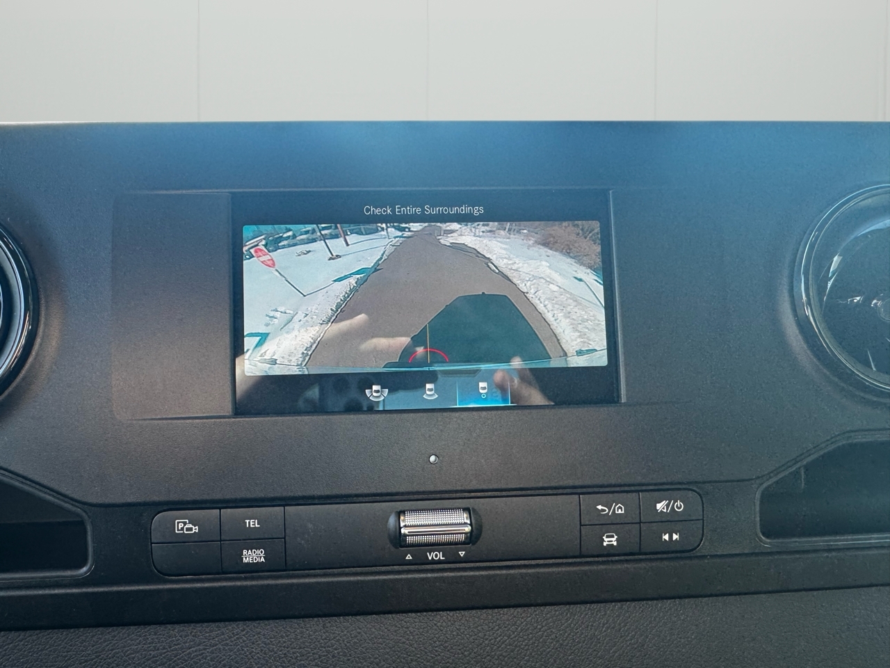 Mercedes-Benz Sprinter Van 2500 Standard Roof I4 Diesel 144" RWD 2024