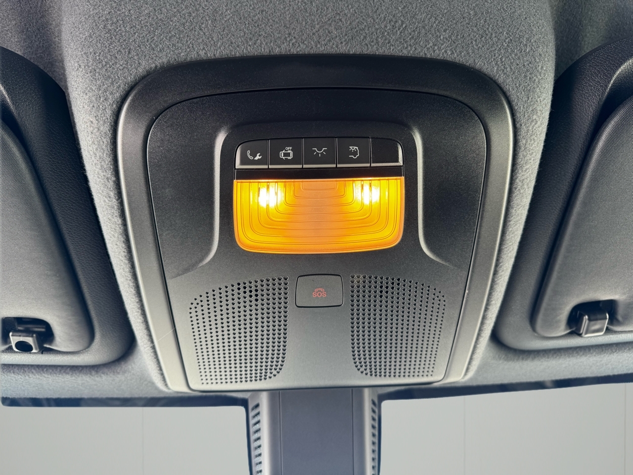 Mercedes-Benz Sprinter Van 2500 Standard Roof I4 Diesel 144" RWD 2024