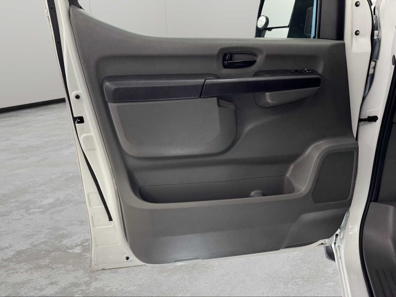 Nissan NV Cargo NV1500 Standard Roof V6 SV 2018